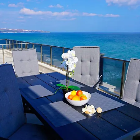 бийч вю - View